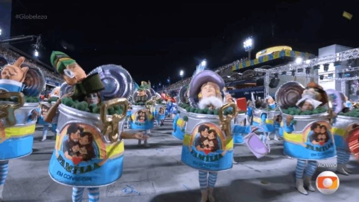 Escola de samba que ridicularizou os cristãos: ala das conservas gera polêmica no Rio 2026