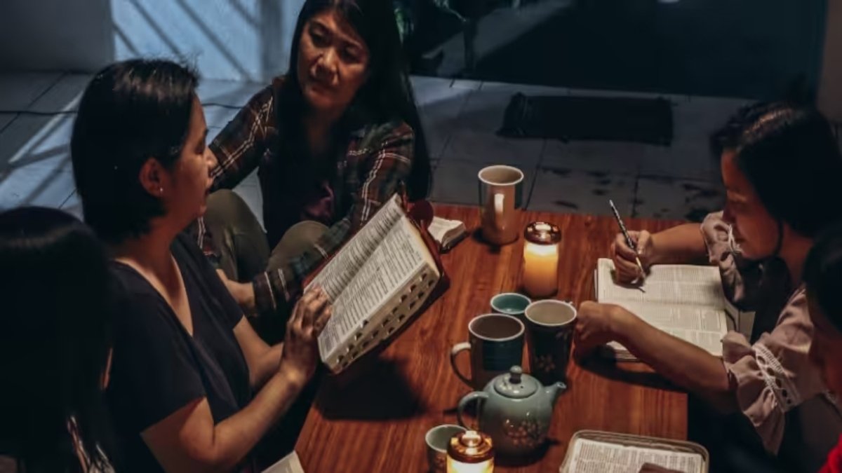 Perseguição religiosa na Coreia do Norte: sistema de espionagem vizinha coloca cristãos em perigo em 2026