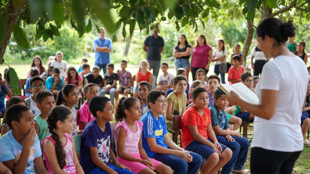 EBD ao ar livre alcança crianças para Cristo em Campina Grande (PB) 2 EBD ao ar livre alcança crianças para Cristo em Campina Grande com aulas em praças e ruas