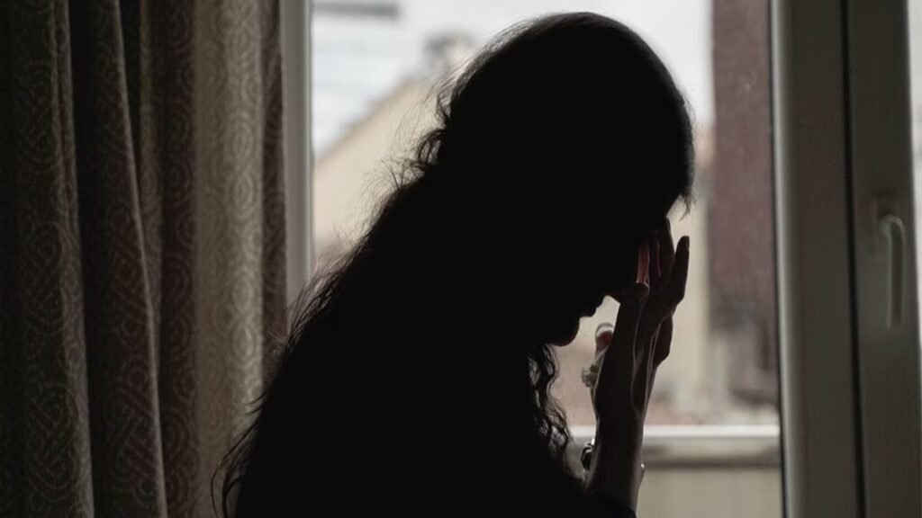 Irã perseguição religiosa: cristãos enfrentam luto e instabilidade política em 2026