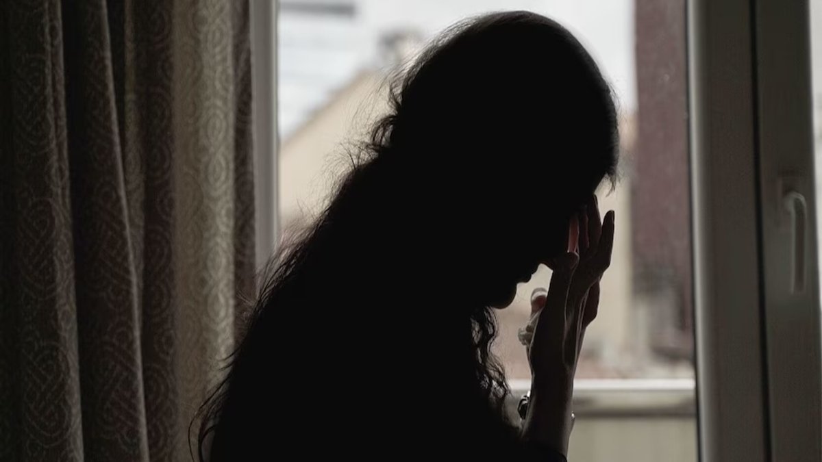 Irã perseguição religiosa: cristãos enfrentam luto e instabilidade política em 2026