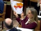 Defesa dos cristãos perseguidos: deputada Maribel Sánchez apresenta mapa da perseguição religiosa no Parlamento espanhol 2026