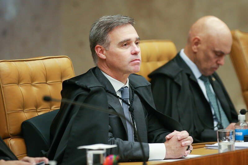 A CPMI deve ter liberdade total para investigar as irregularidades no INSS 1 Mendonça deixe a