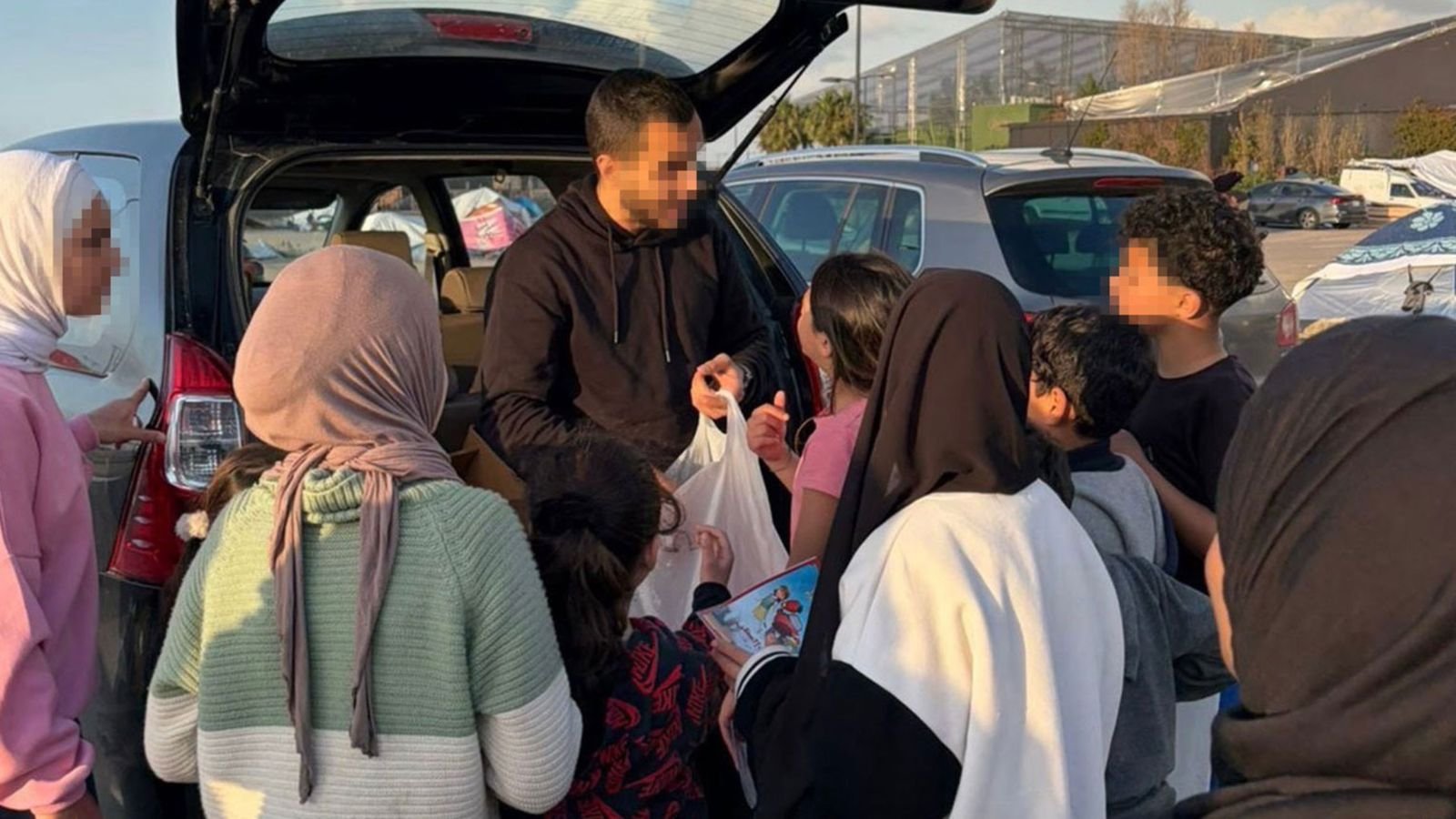 A solidariedade cristã se une em meio ao sofrimento no Líbano 1 Missão distribui mais