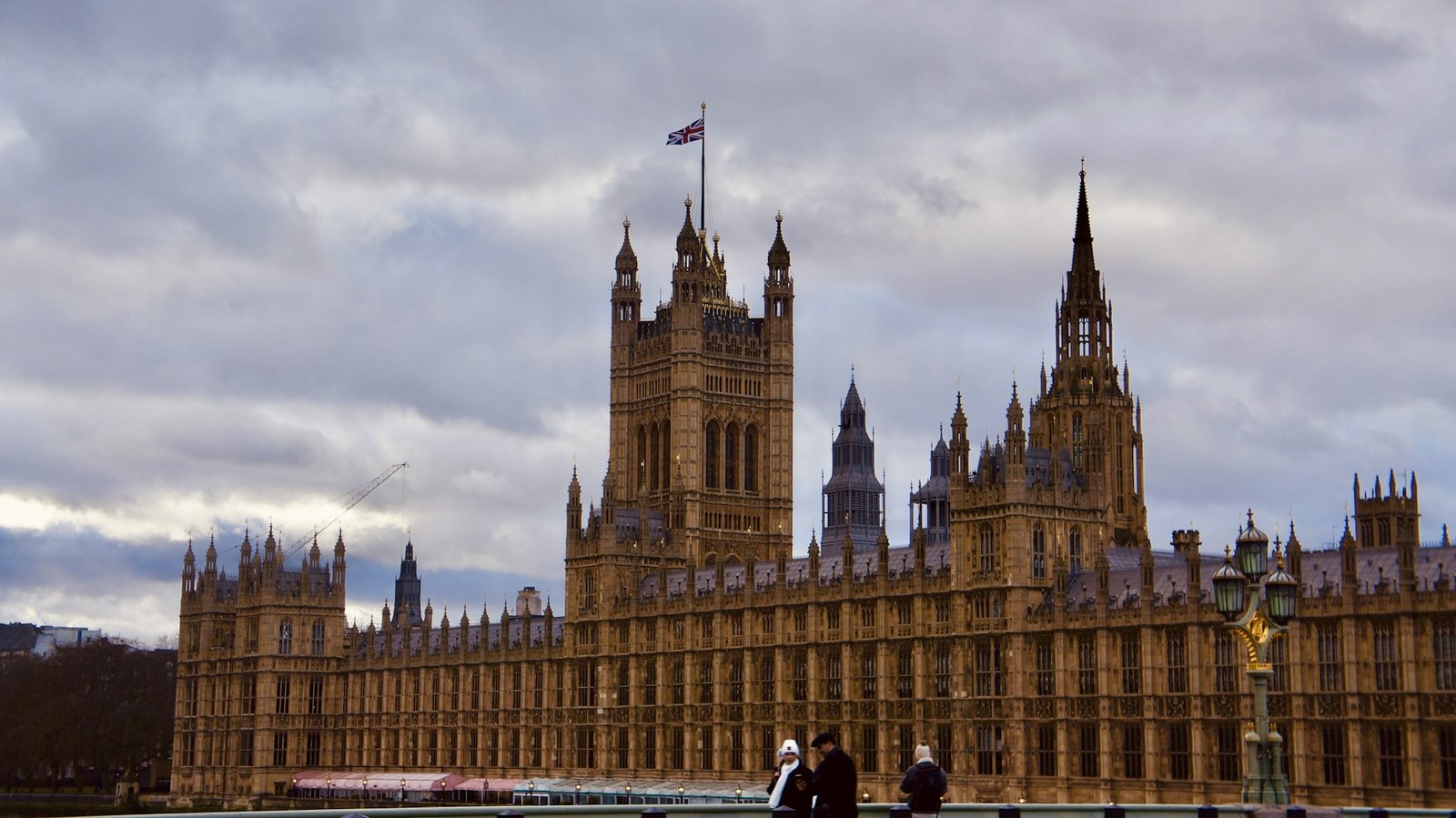 Reino Unido confirma