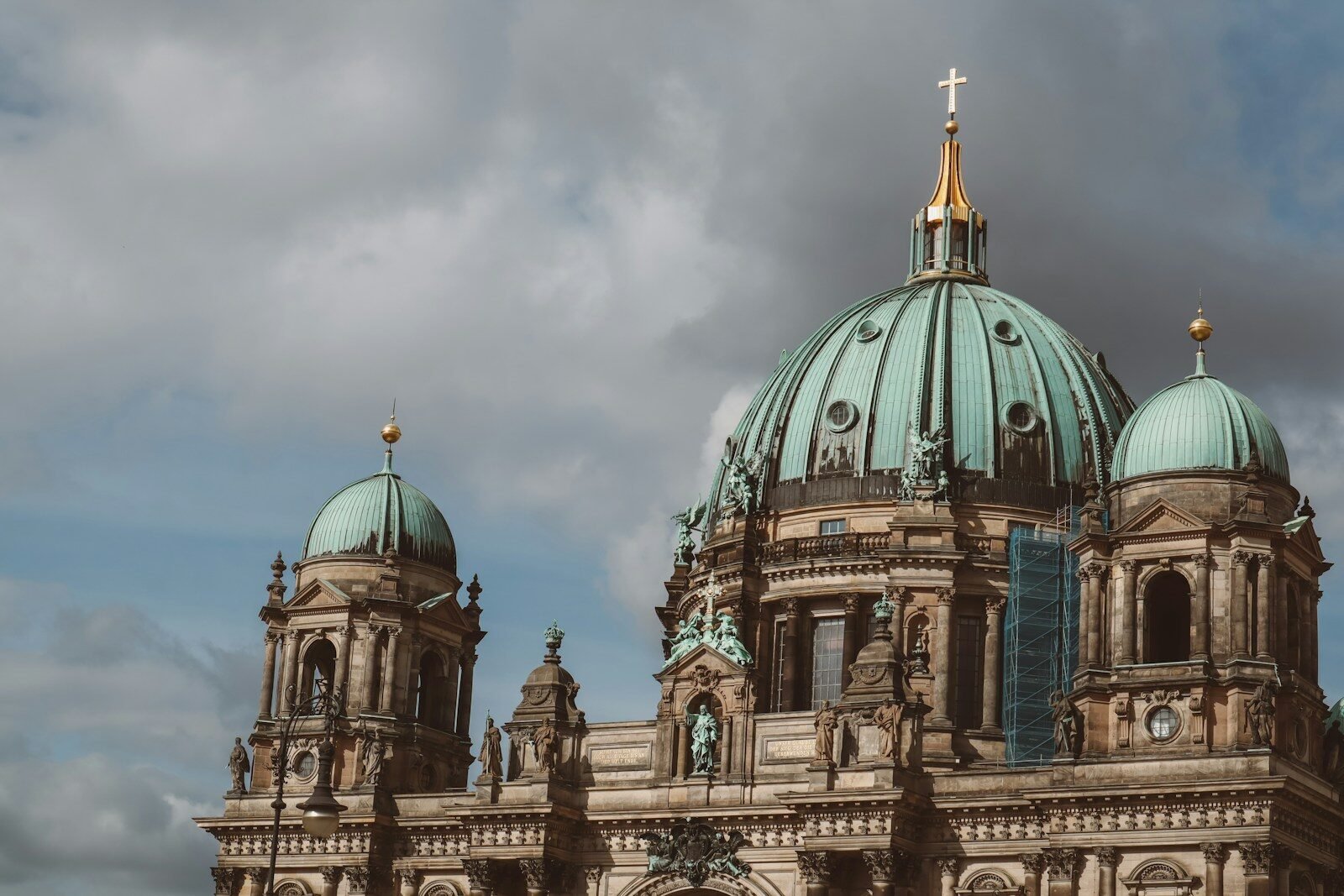 Igrejas na Alemanha Enfrentam Queda Alarmante de Membros em 2025 1 Igrejas na Alemanha Enfrentam Queda Alarmante de Membros em 2025