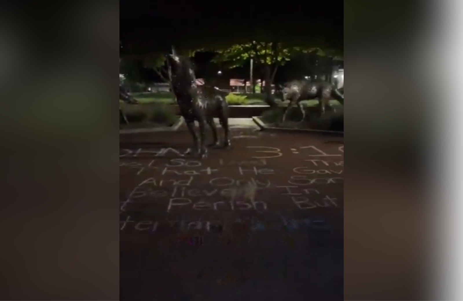 Alunos escrevem versículos