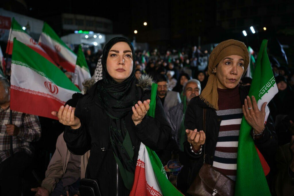 A História Sob o Olhar de Deus: Lições de Liberdade e Esperança do Passado ao Presente 1 Deus escreve a