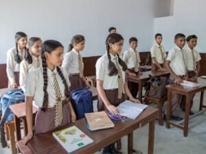 ### Escândalo Religioso: Escola Cristã em Rajasthan é Fechada Após Acusações de “Lavagem Ce…