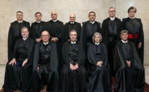 STF em Xeque: A Blindagem da Suprema Corte e o Clamor por Justiça