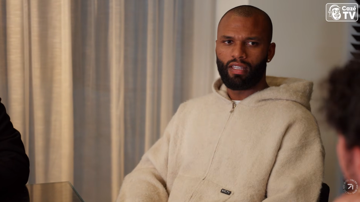 "Igor Thiago: O Atacante que Agradece a Jesus por Cada Conquista" 1 Atacante da Seleção