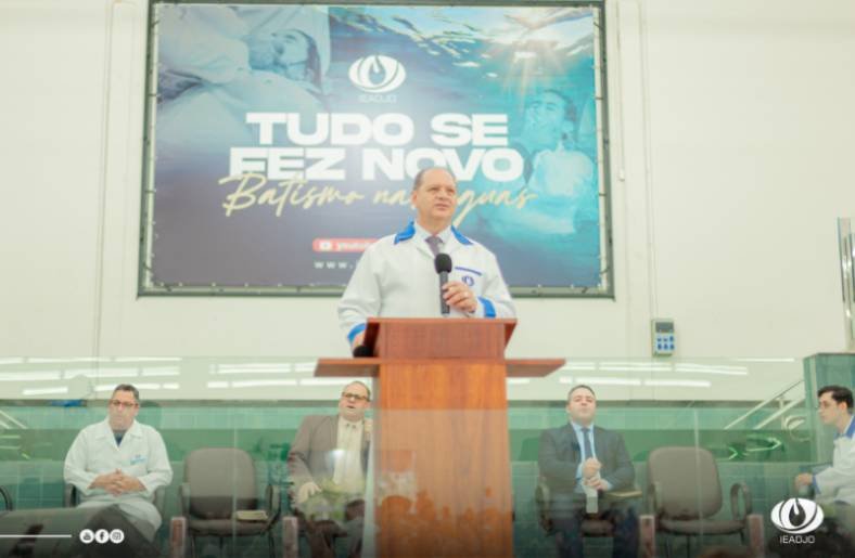 Um Novo Começo: IEADJO Celebra o Batismo de 123 Novos Membros na Páscoa 1 IEADJO realiza batismo