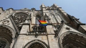 ### Igreja Anglicana do País de Gales Oficializa Bênção de Casamentos Homossexuais: Um Marco …