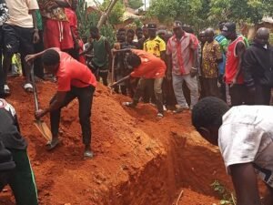 ### Violência em Plateau State: O Trágico Assassinato de Oito Cristãos e a Indignação da Com…