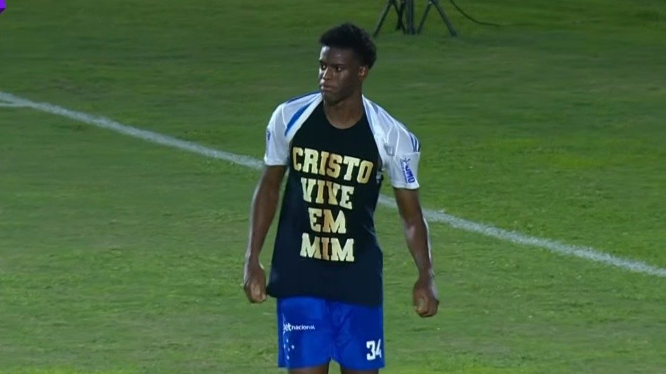 Após fazer gol
