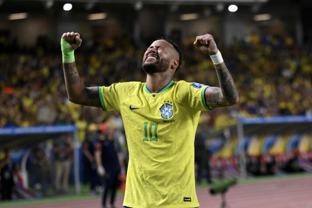 ### Neymar e a Polarização Política: Um Olhar Crítico sobre Sua Convocação 1 A ideologia política