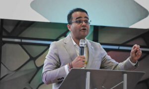 ### A Revolução Espiritual do Século XXI: A Missão Reversa e o Futuro do Cristianismo Global