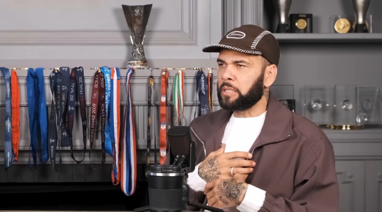 Daniel Alves diz