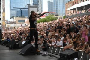 Adoração e Música Country: O Impacto do Cowboy Church no CMA Fest 2026