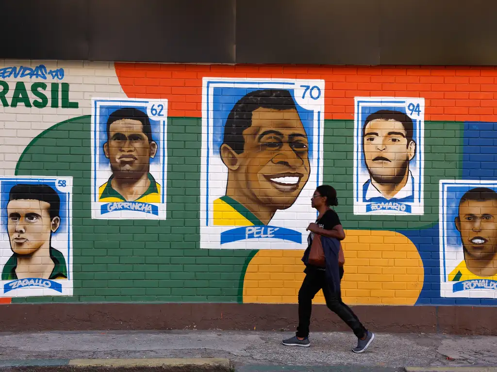 O Futebol e a União de um País: Um Sentimento Coletivo que Transcende Divisões 1 O futebol uniu