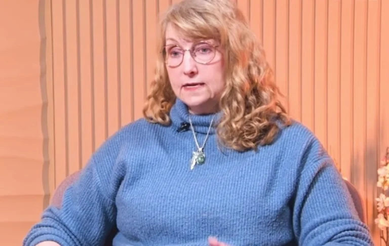 Professora Cristã Enfrenta Demissão Após Debates sobre Aborto e Fé em Sala de Aula 1 Professora cristã diz