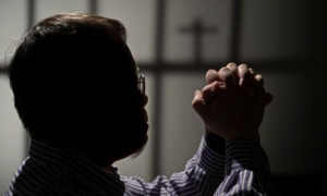 A Liberdade Religiosa em Risco: Relatório Global Aponta a Perseguição aos Cristãos no Ocidente