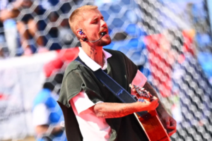 Justin Bieber Inova na Final da Copa do Mundo com Louvor a Deus em um Palco Histórico