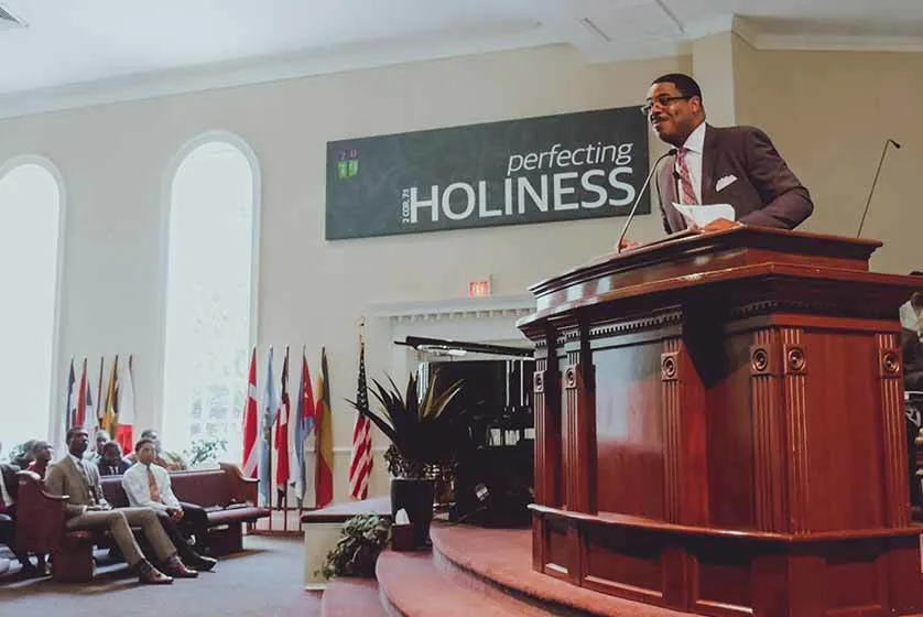 Pastor da Virgínia é afastado após acusações de crimes sexuais... 1 Igreja Batista afasta