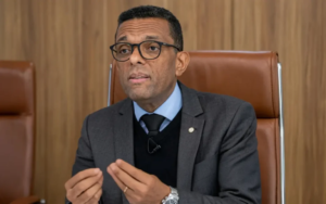 Aliança Inesperada? Otoni de Paula Propõe Apoio da Direita a Lula…
