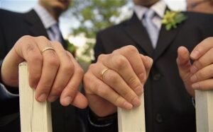 Apoio ao casamento entre pessoas do mesmo sexo nos EUA registra que…
