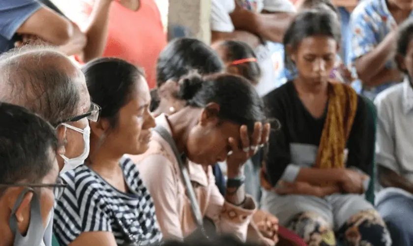 Muçulmanos protestam contra