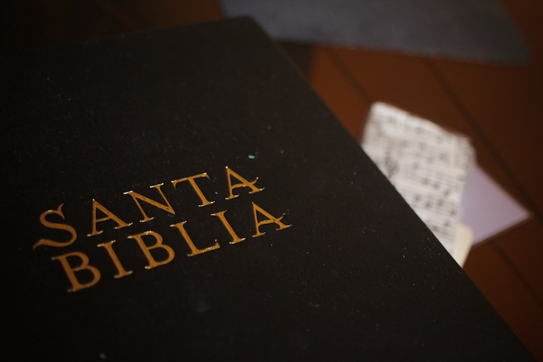 o que a bíblia ensina sobre a santíssima trindade? estudo bíblico