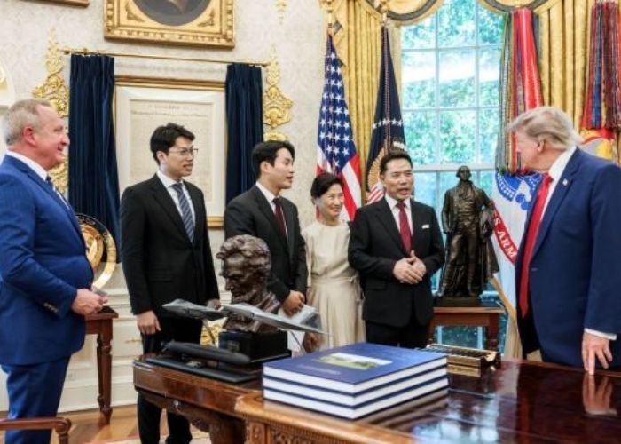Pastor sul-coreano Son Hyun-bo se encontra com Donald Trump na Casa... 1 Pastor sul-coreano Son