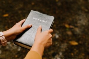 O que a Bíblia ensina sobre a humildade? | Estudo Completo