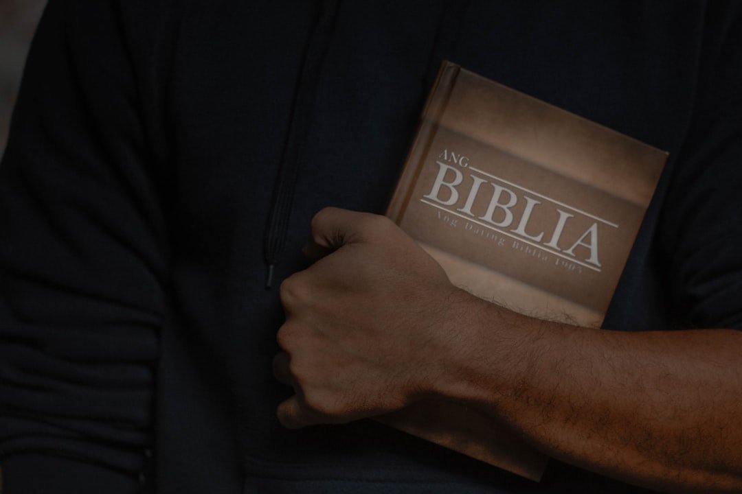 Fé bíblica — Fé Não é Sentimento: O Que a Bíblia Ensina Sobre Isso?