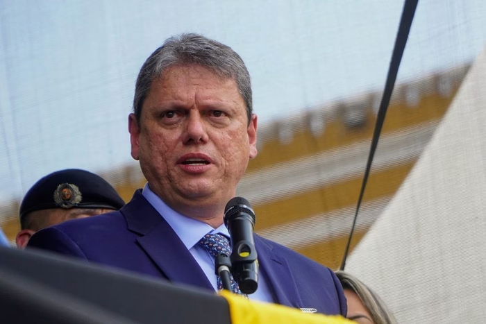 Tarcísio de Freitas é multado por propaganda eleitoral irregular ... 1 TRE-SP multa Tarcísio