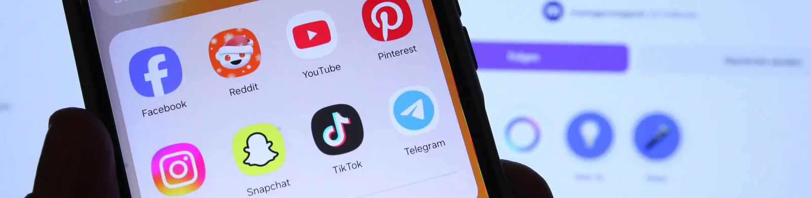 Jovens na Alemanha Defendem Limites de Acesso às Redes Sociais par... 1 Maioria dos jovens