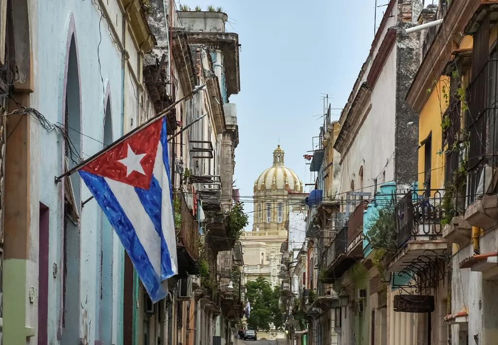 Justiça cubana condena