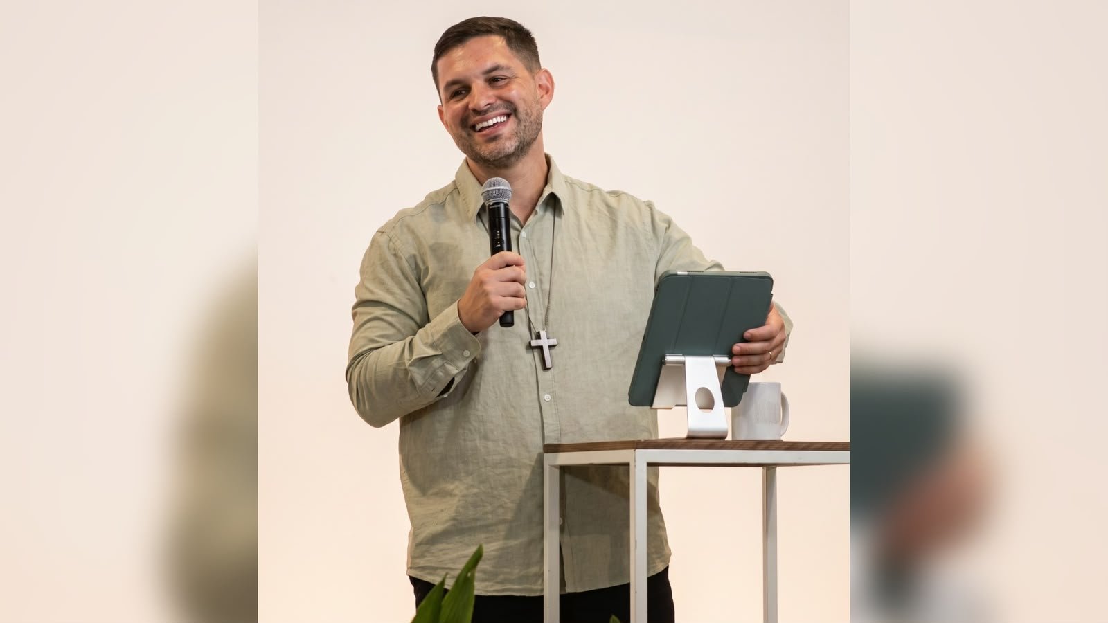 Pastor ensina cristãos