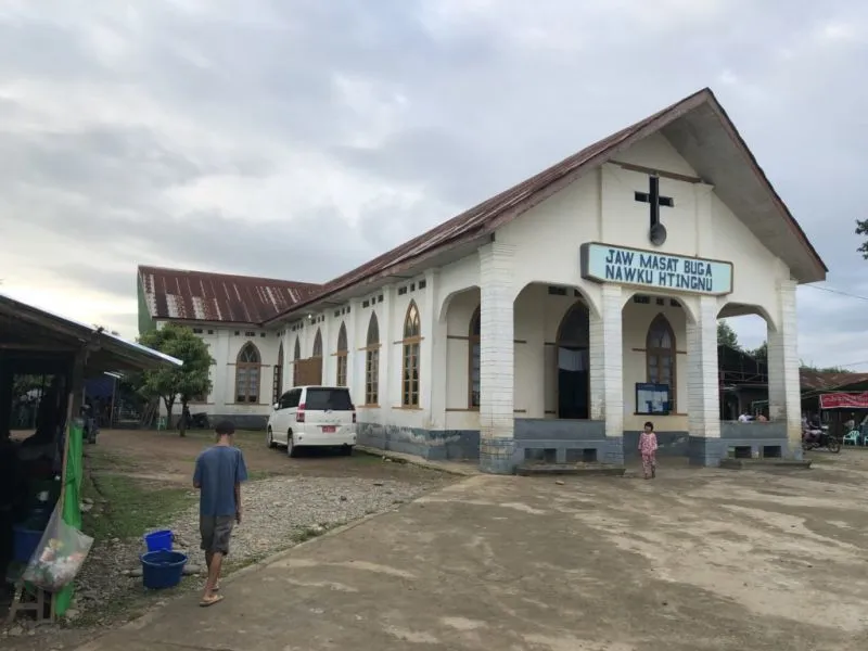 Militares utilizam igreja