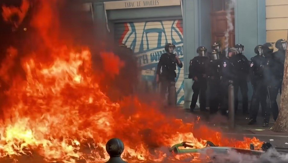 Violência em protestos